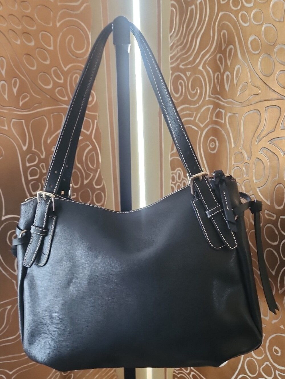 Dooney & Bourke Black Leather Shoulder Tote with Gold Hardware - Picture 5 of 9